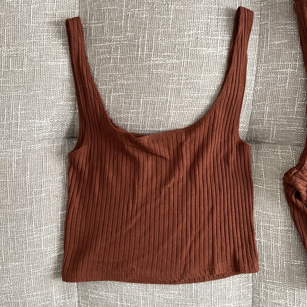 Reformation Ribbed Two-Piece Lounge Set in Rust Brown - Picture 7 of 13